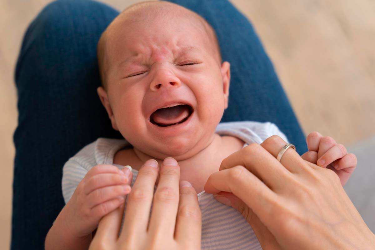 pourquoi les enfants pleurent